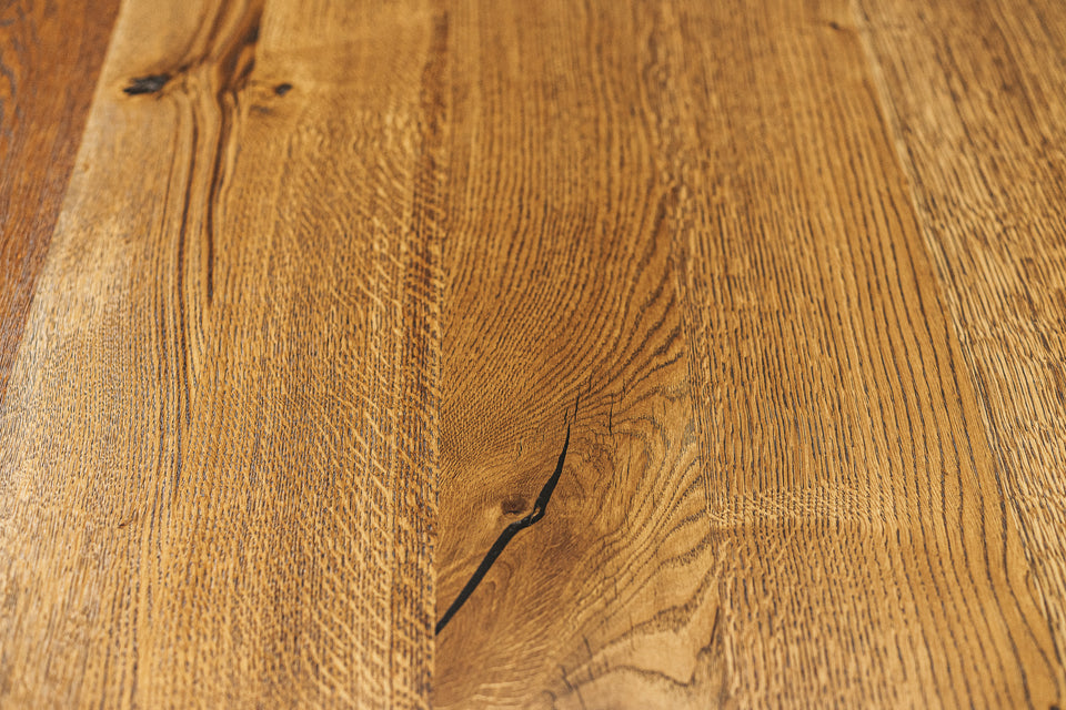 DINING TABLE 659