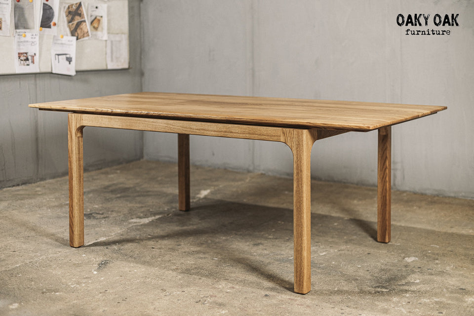 DINING TABLE 653