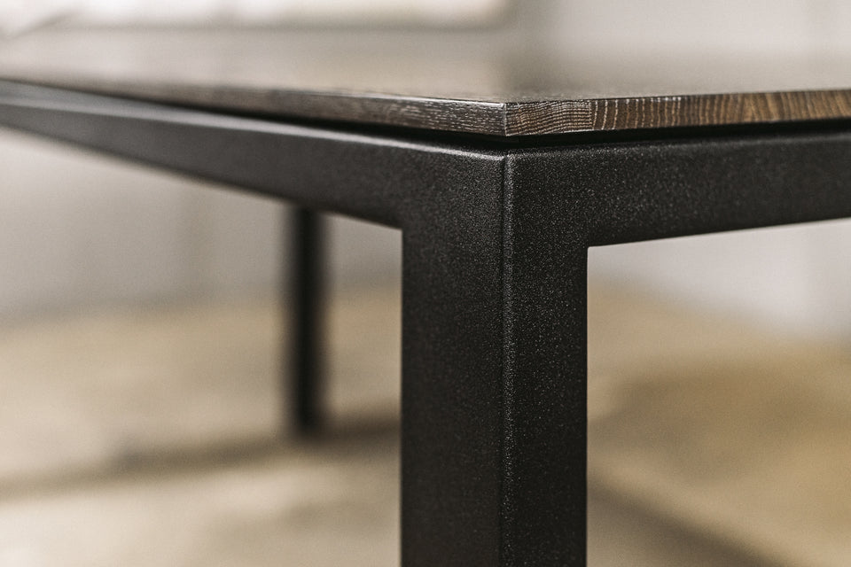 DINING TABLE 662