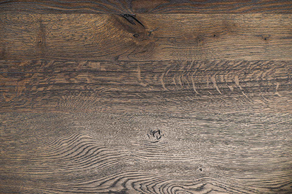DINING TABLE 660