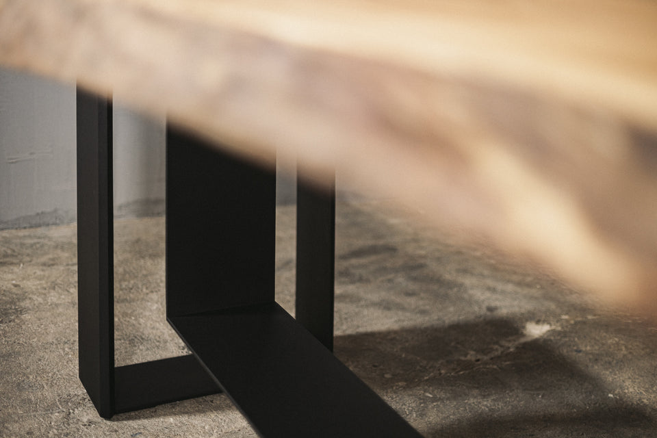 BAR TABLE 671