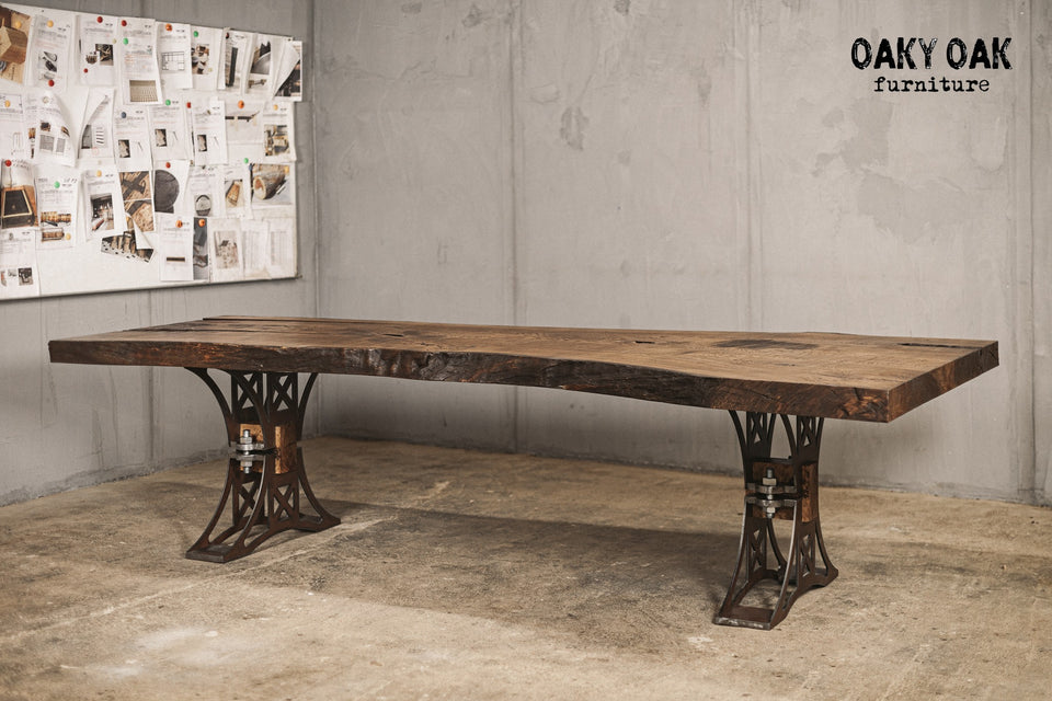 DINING TABLE 747