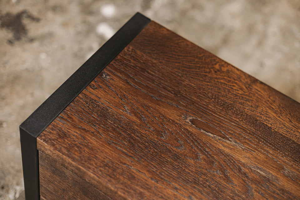 TV TABLE 718