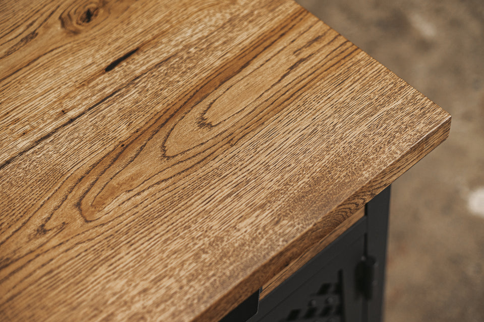 CHEST OF DRAWERS 722