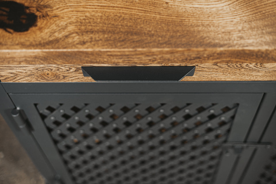 CHEST OF DRAWERS 722