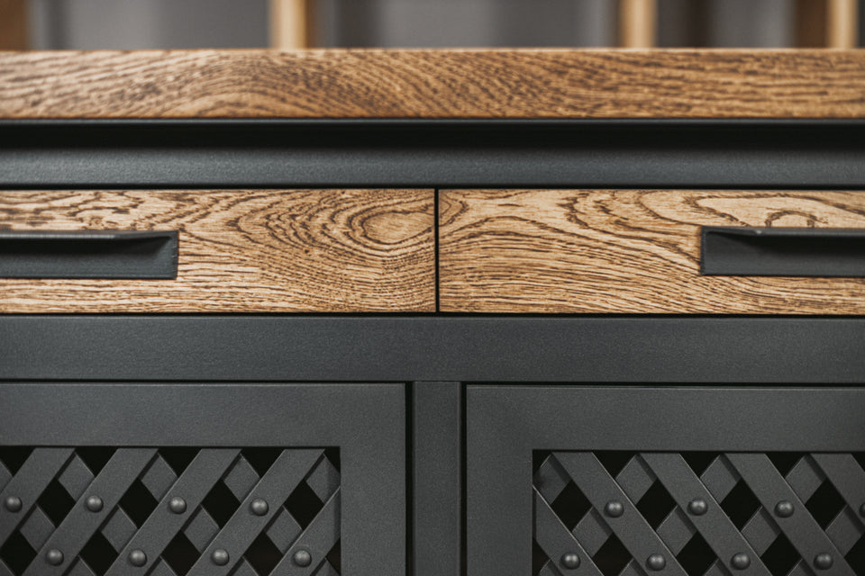 CHEST OF DRAWERS 722