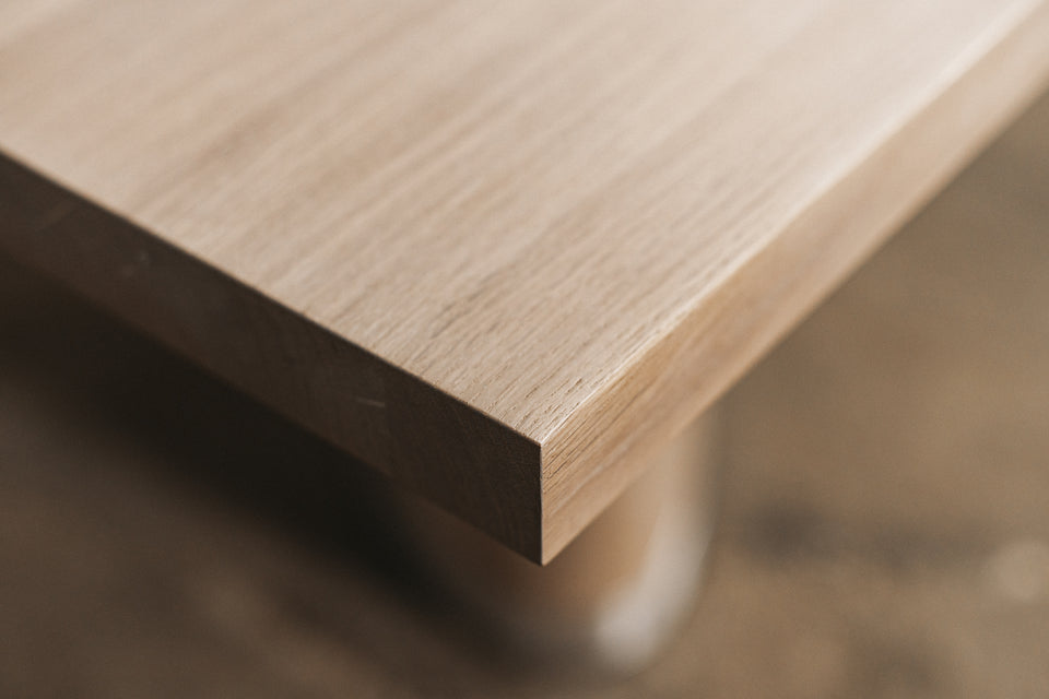DINING TABLE 739