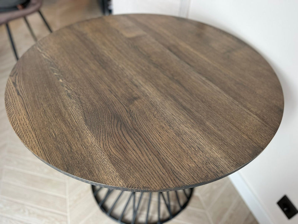 DINING TABLE 684
