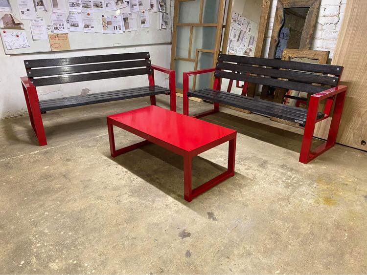 OUTDOOR TABLE AND BENCHES 243