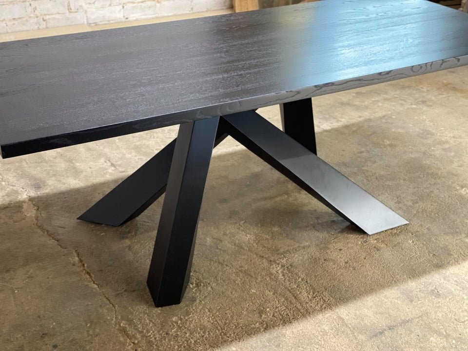 DINING TABLE 257