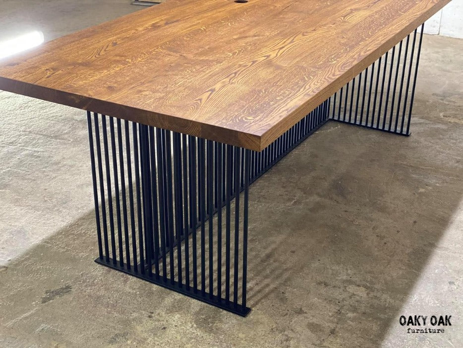 DINING TABLE 277