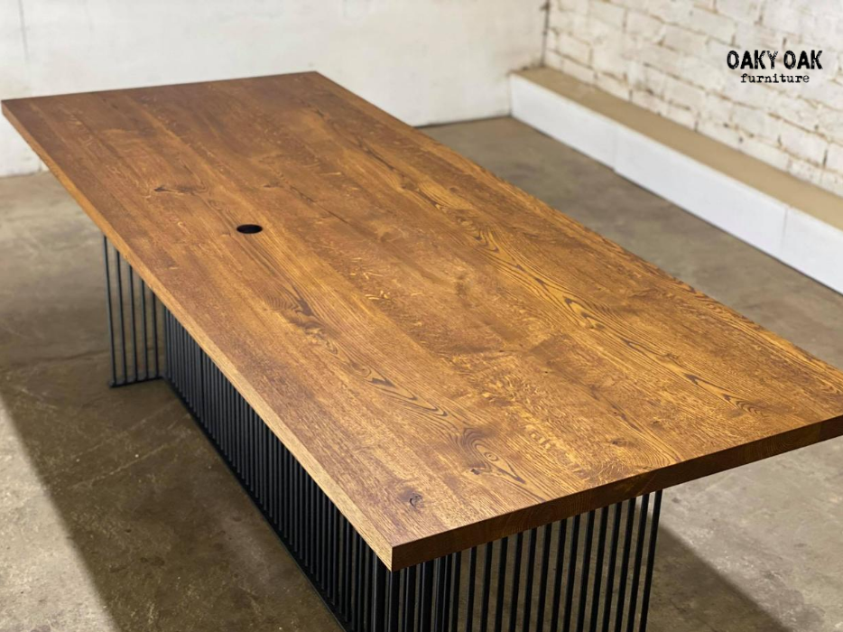 DINING TABLE 277