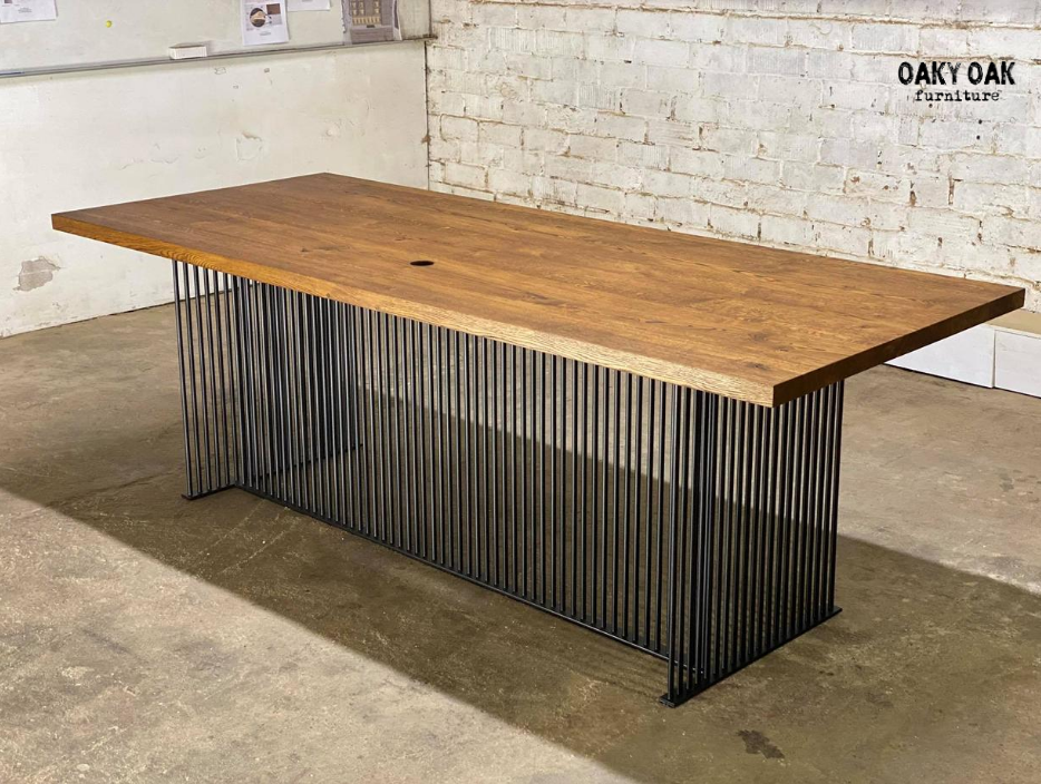 DINING TABLE 277