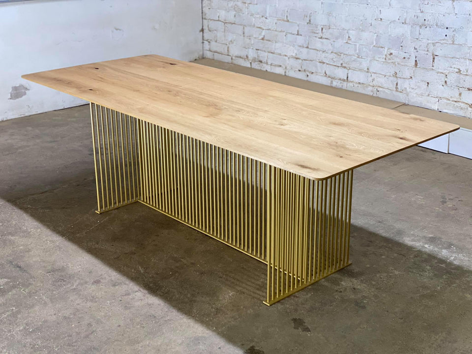 DINING TABLE  274