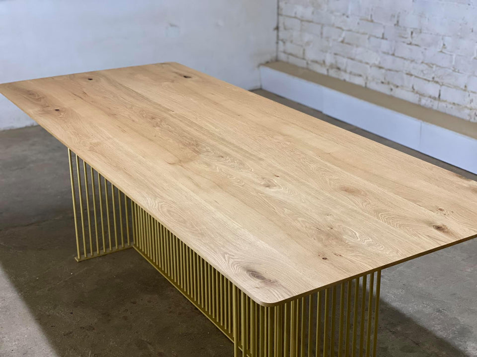 DINING TABLE  274