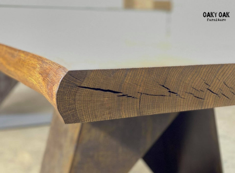 DINING TABLE 263