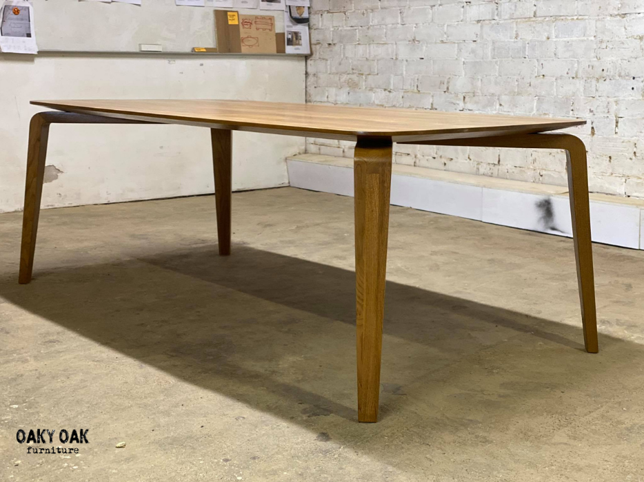 DINING TABLE 261