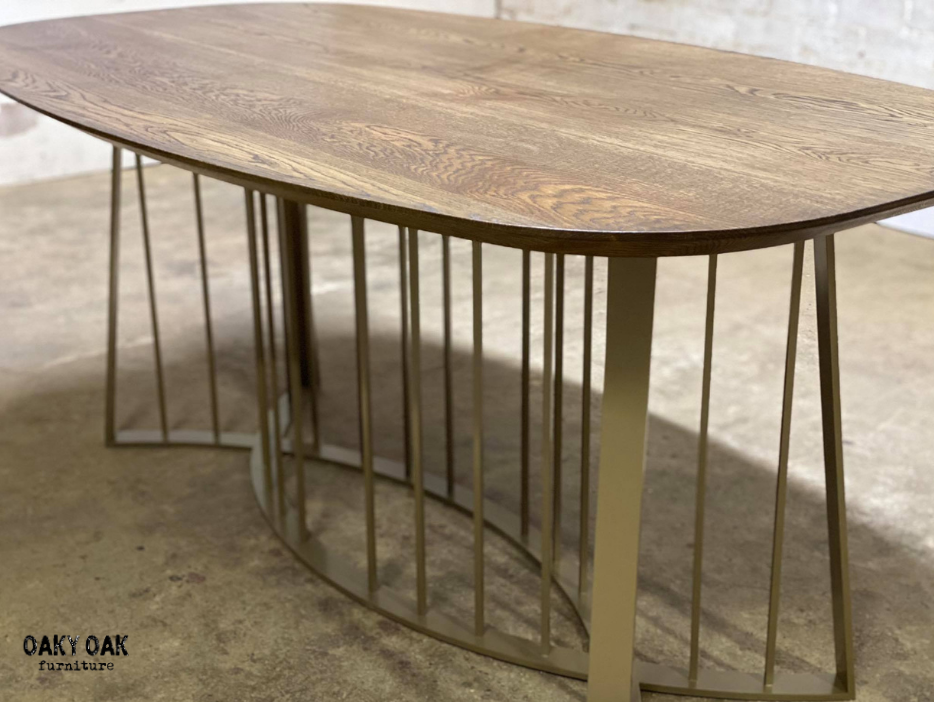 DINING TABLE 262