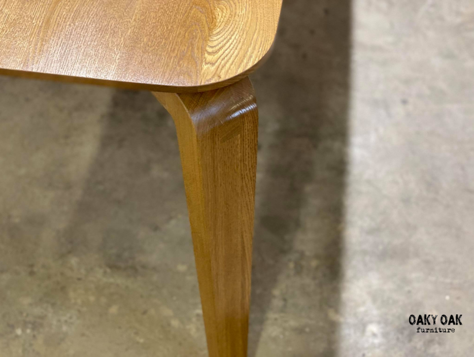 DINING TABLE 261