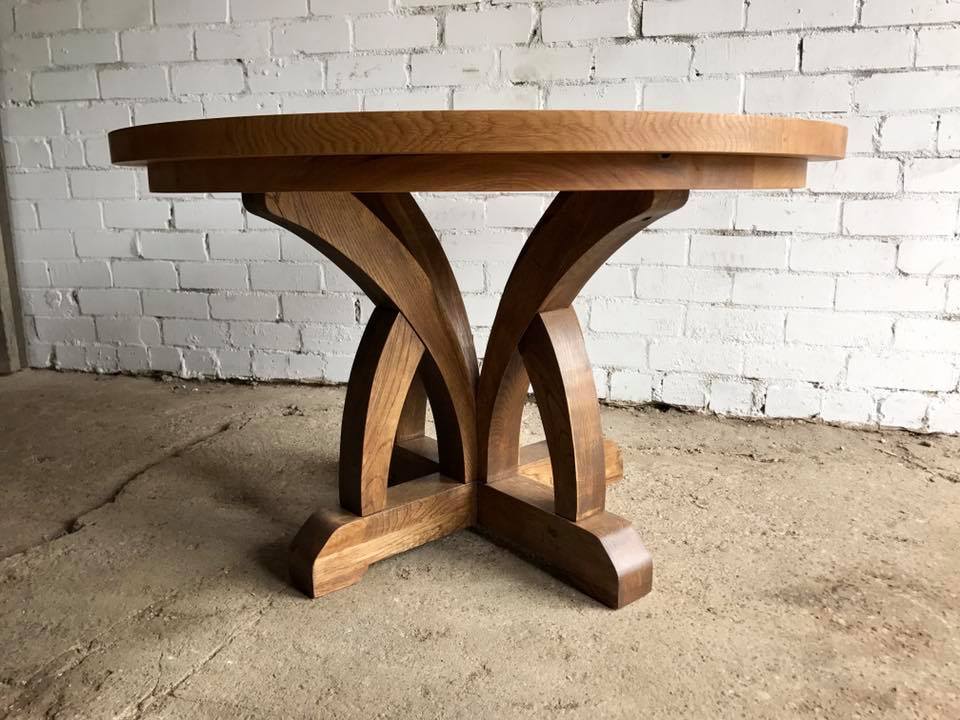 DINING TABLE 055