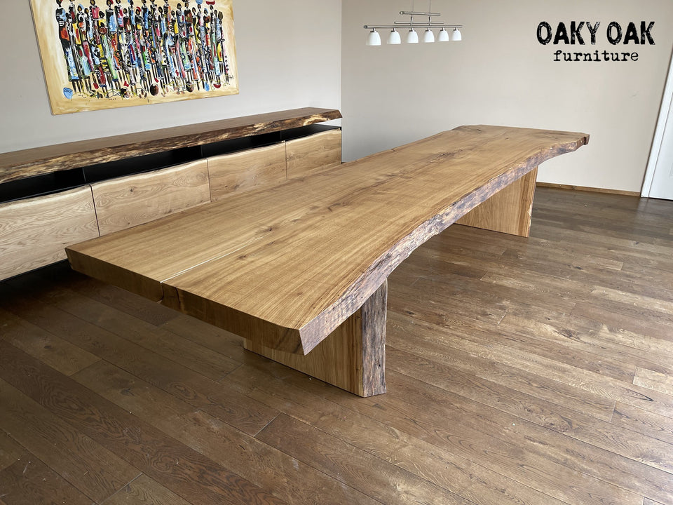 DINING TABLE 497