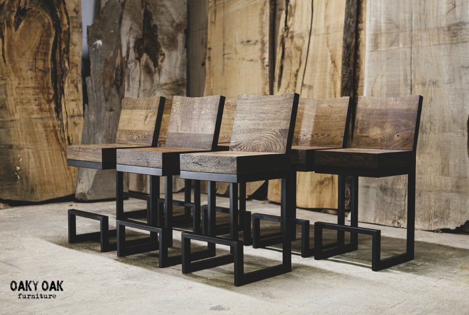 DINING TABLE AND CHAIRS 334
