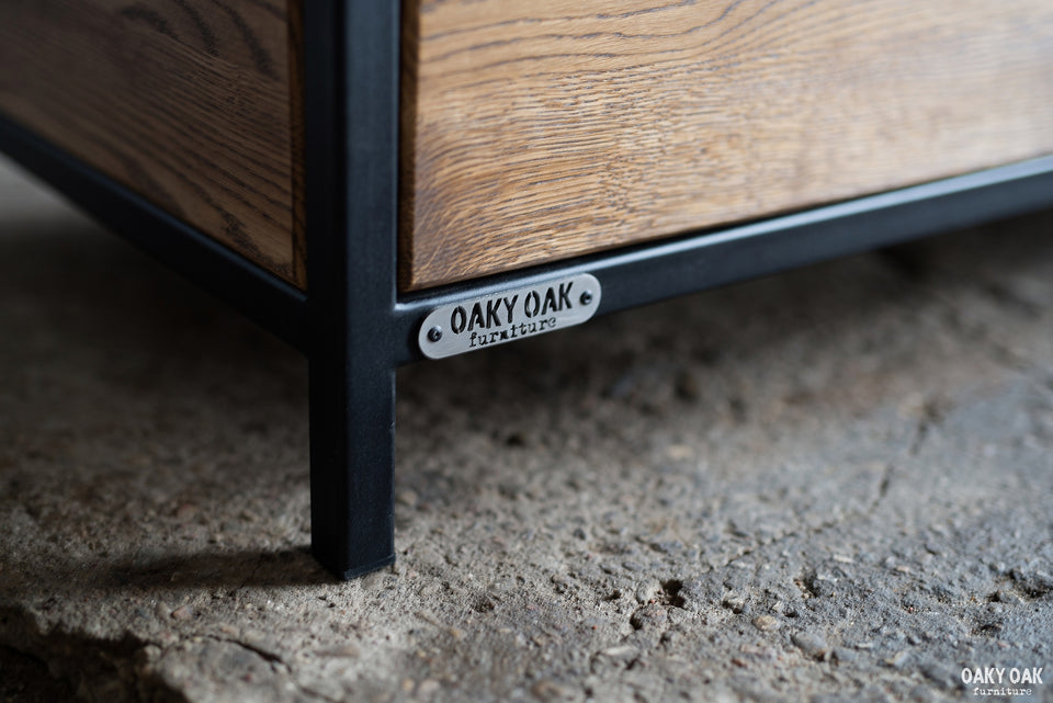 TV TABLE 099