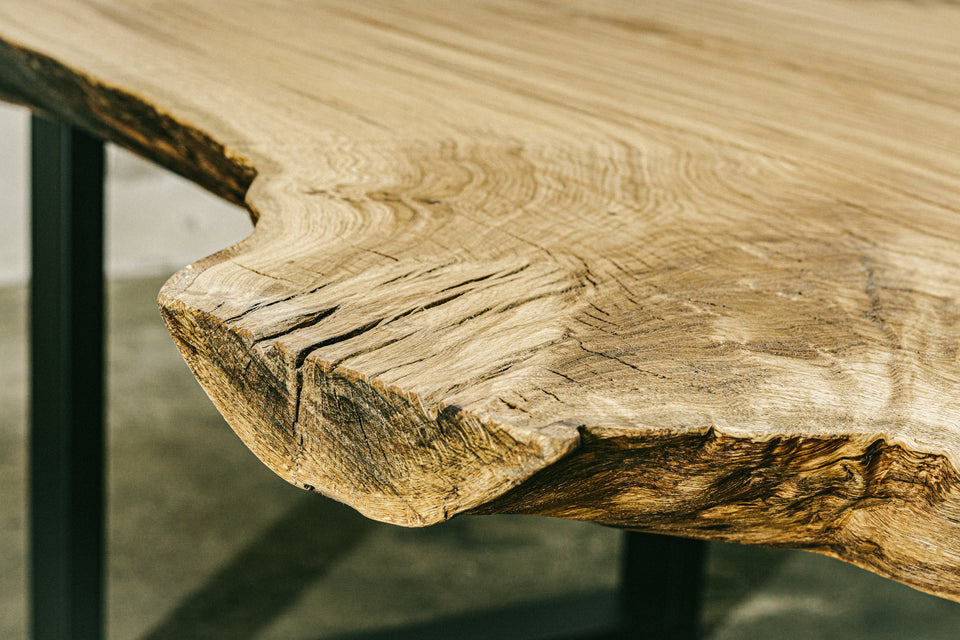 DINING TABLE 429