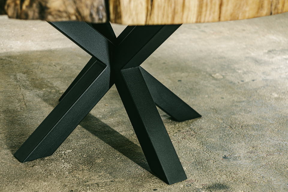 DINING TABLE 443