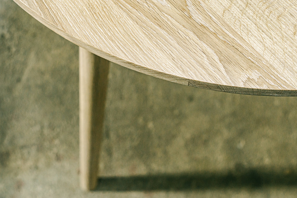 DINING TABLE 448