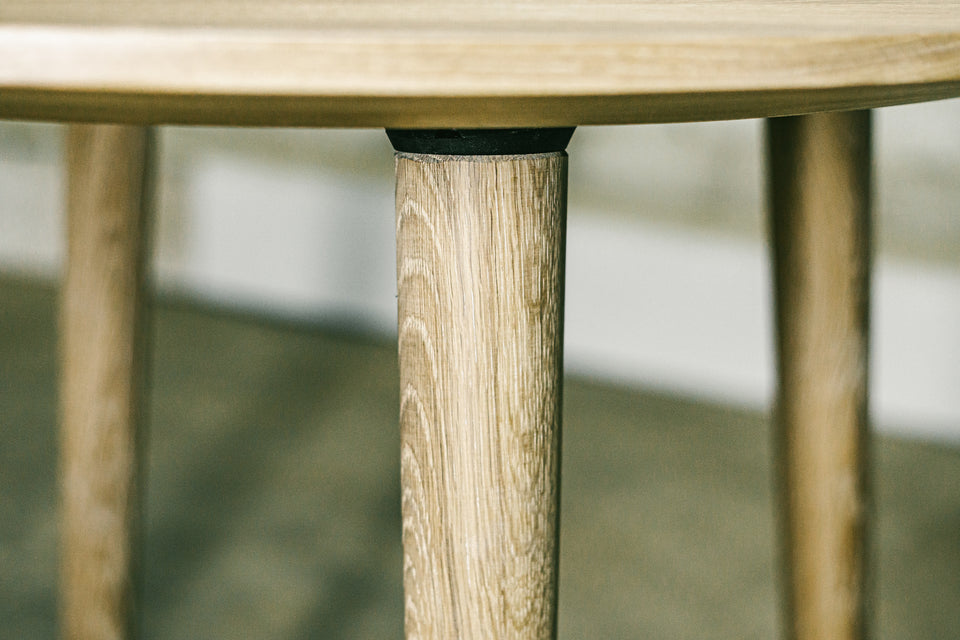 DINING TABLE 448