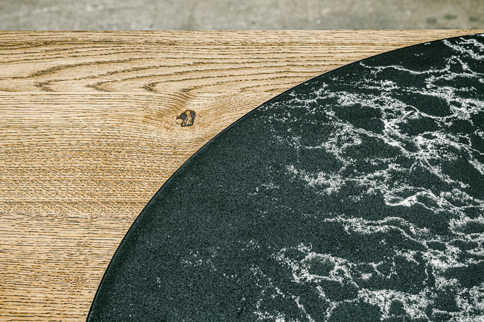 DINING TABLE 485
