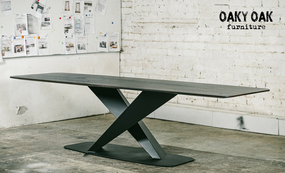 DINING TABLE 492