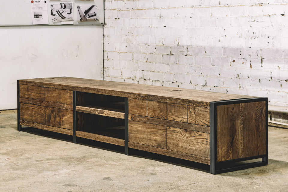 TV TABLE 096