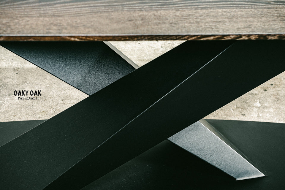DINING TABLE 492
