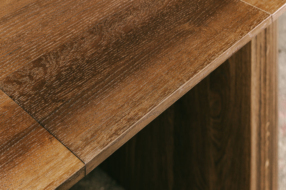 DINING TABLE 520
