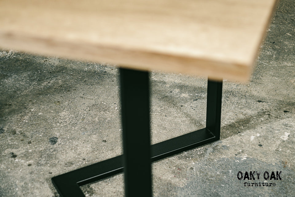 DINING TABLE 532