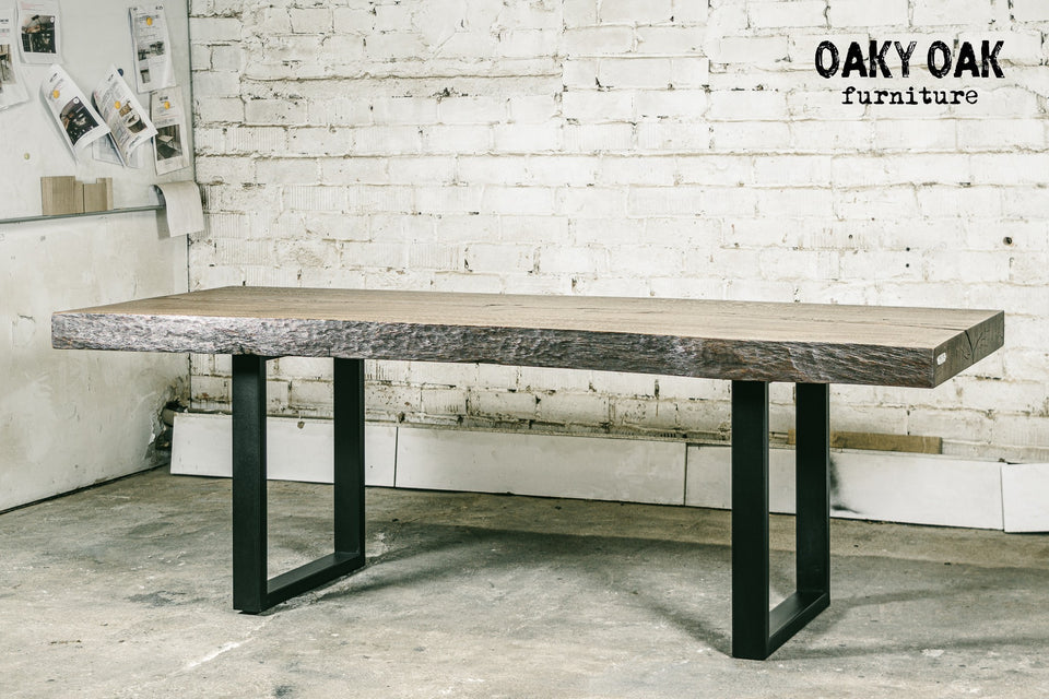 DINING TABLE 526