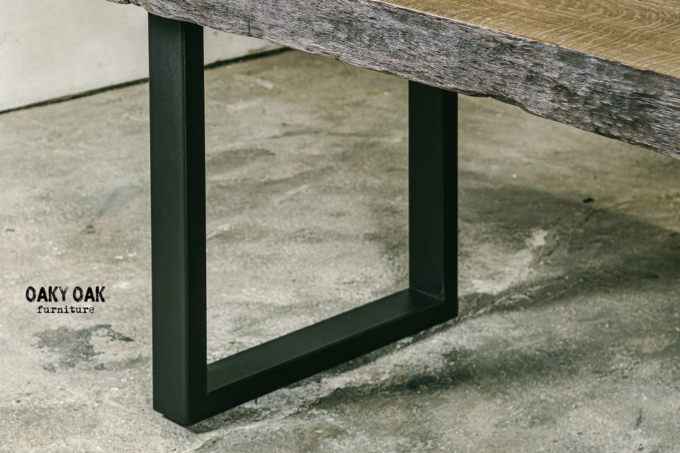 DINING TABLE 526