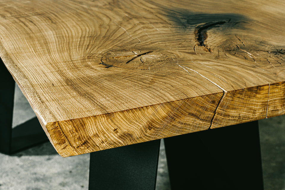 DINING TABLE 534