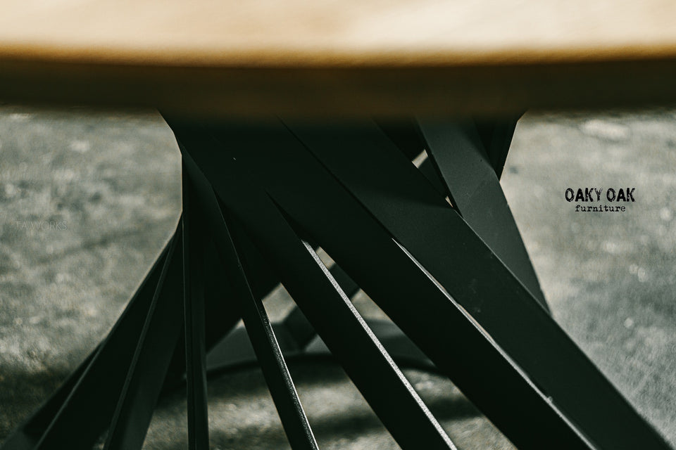 DINING TABLE 546