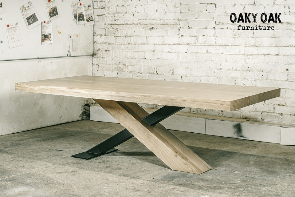 DINING TABLE 554