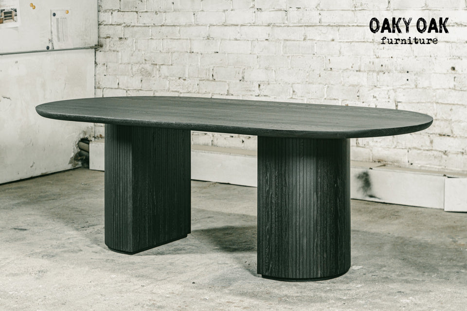 DINING TABLE 548