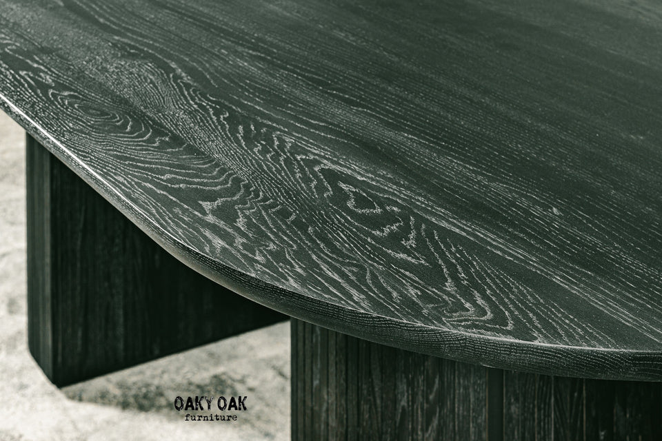 DINING TABLE 548