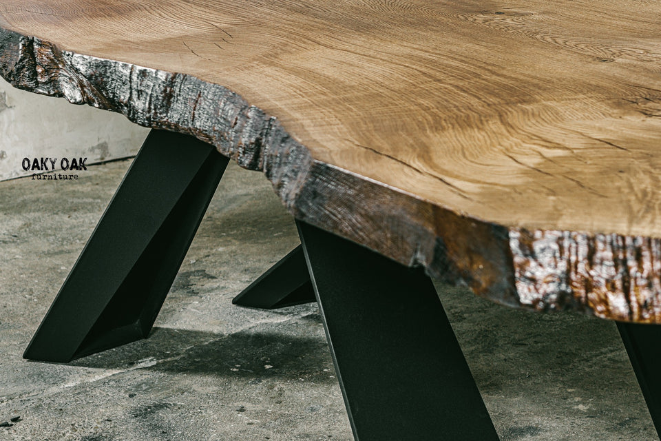 DINING TABLE 560