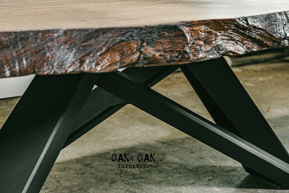 DINING TABLE 560