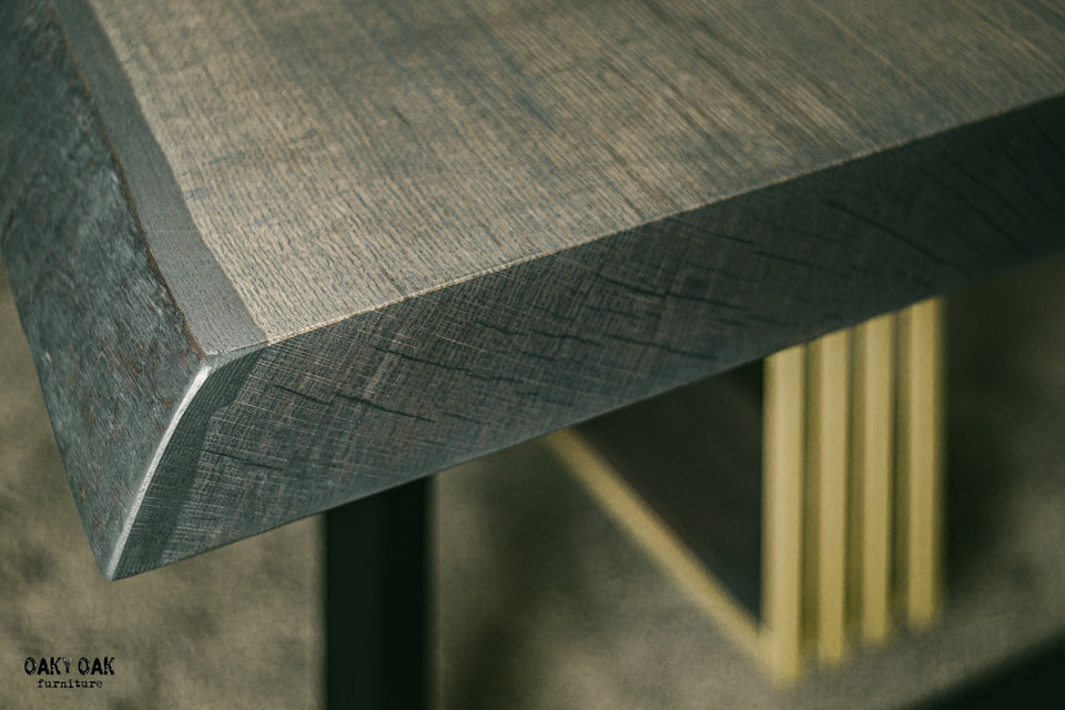 DINING TABLE 581