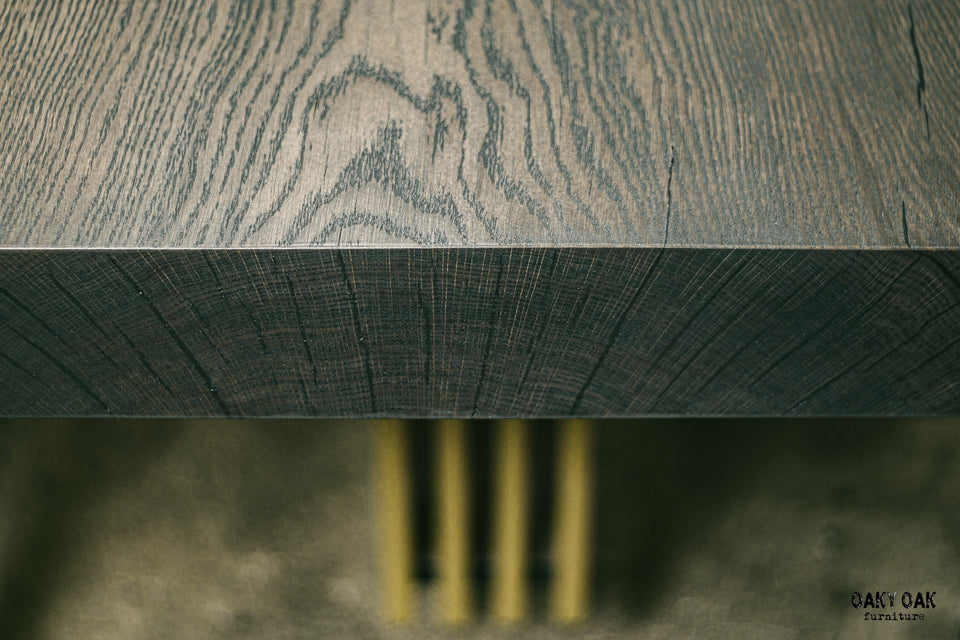 DINING TABLE 581