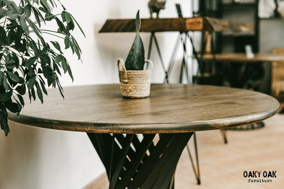 DINING TABLE 575