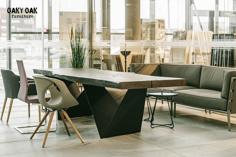 DINING TABLE 605